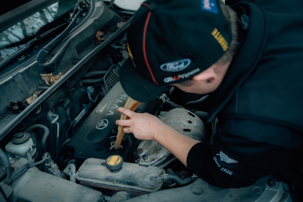Vehicle Servicing & Oil Changes